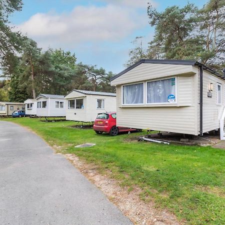 ホテル Beautiful 8 Berth Caravan At Wild Duck Haven Park In Norfolk Ref 11195Sc グレート・ヤーマス エクステリア 写真