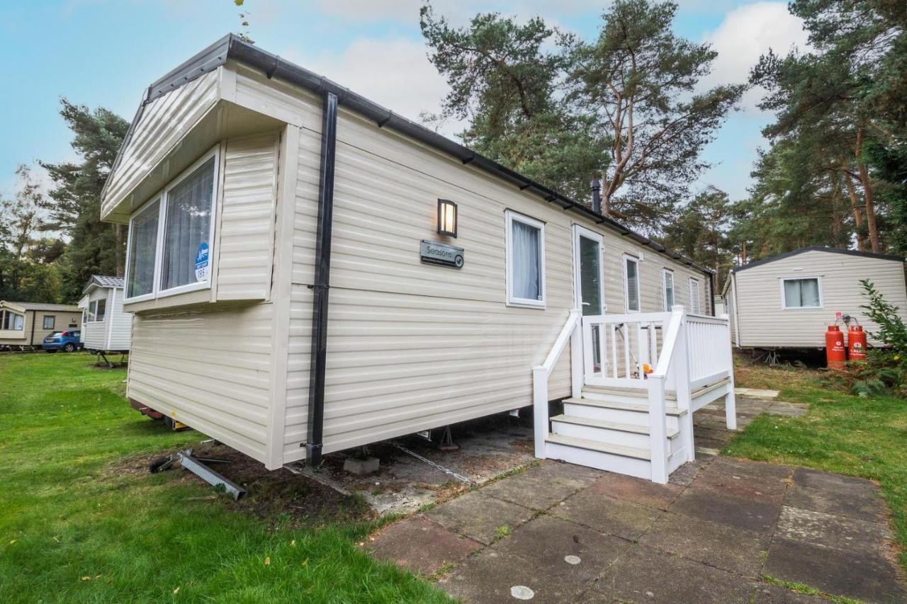 ホテル Beautiful 8 Berth Caravan At Wild Duck Haven Park In Norfolk Ref 11195Sc グレート・ヤーマス エクステリア 写真