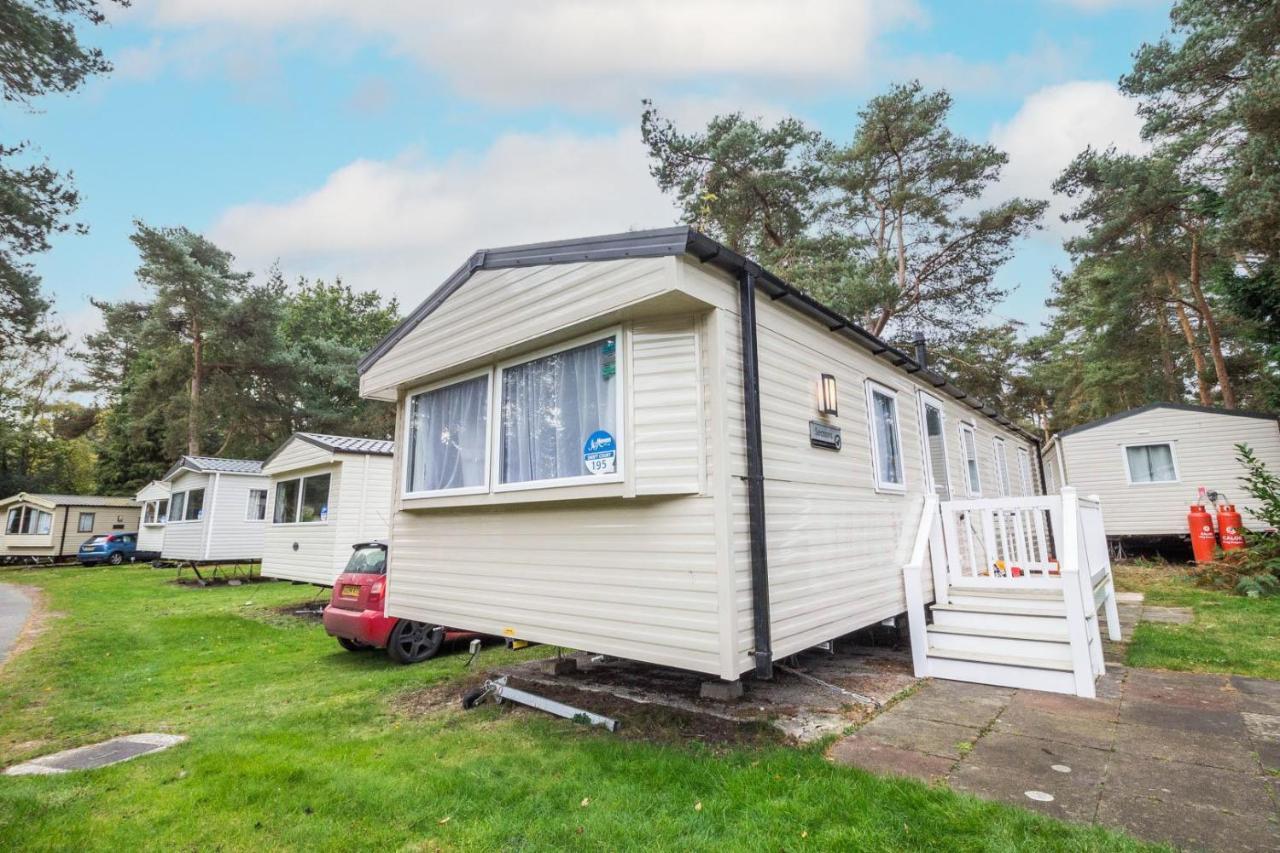 ホテル Beautiful 8 Berth Caravan At Wild Duck Haven Park In Norfolk Ref 11195Sc グレート・ヤーマス エクステリア 写真